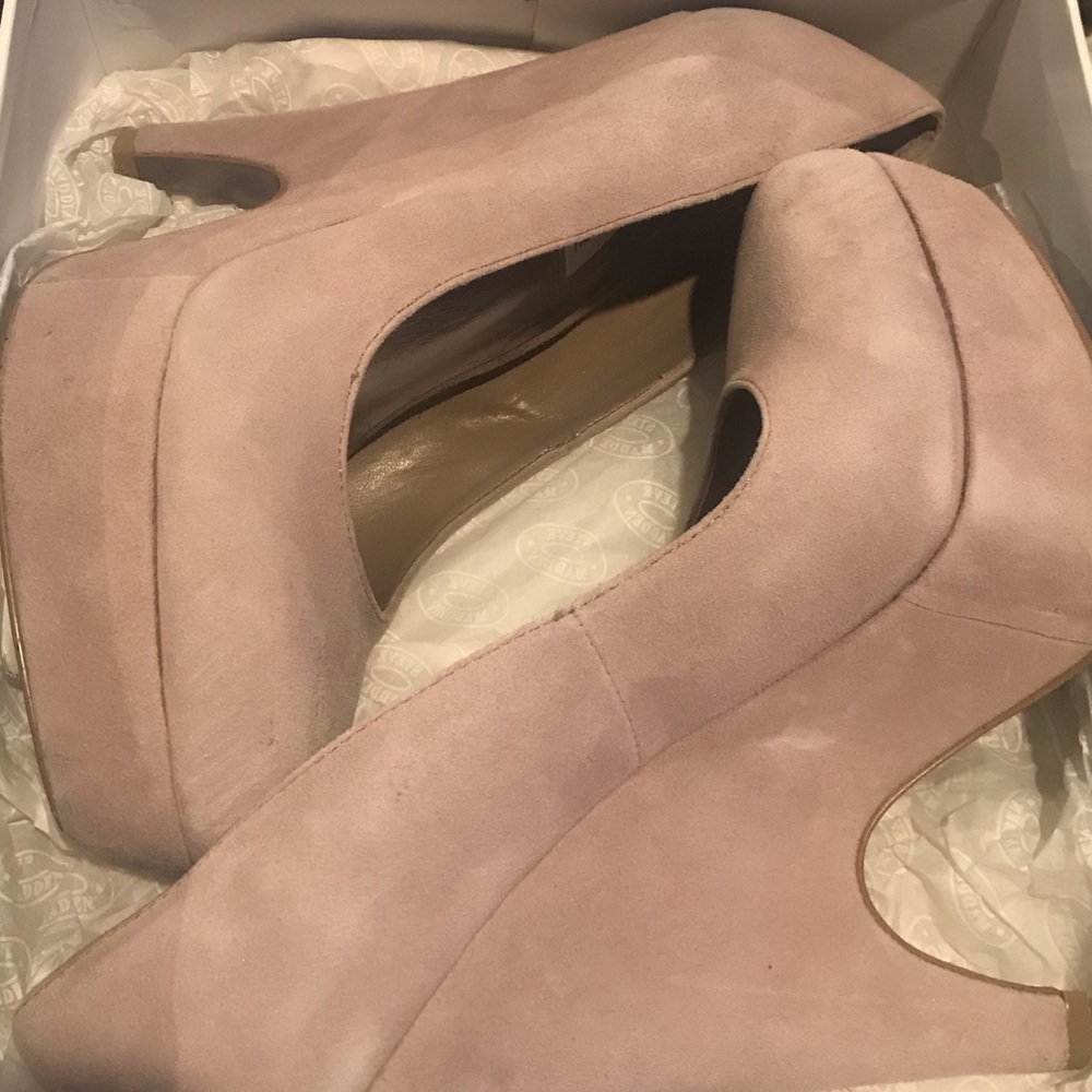 Steve Madden - Blush Suede Pumps - Size 8.5 - Picture 3 of 7
